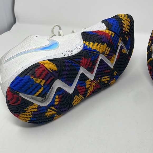 Nike Kyrie 4 ‘NCAA March Madness’ White Multicolor (943806-104) Men Size 8.5 - Picture 7 of 8